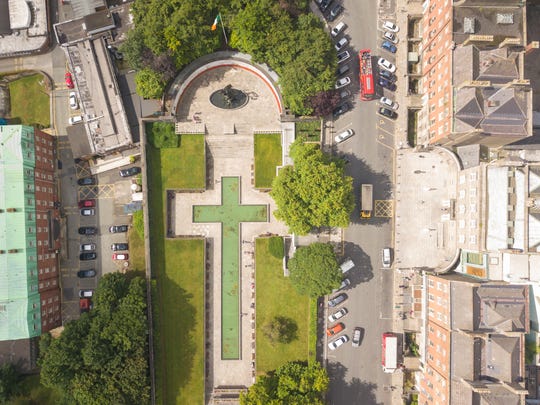 Garden of Remembrance honors the victims of the 1919 Easter Rising. It marks the spot where the rebel leaders were held before being transferred to prison for their execution.